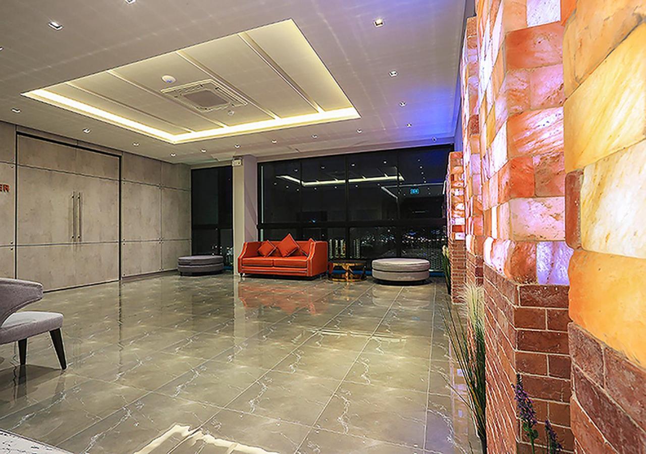 Hotel Fuse Rayong Exteriör bild